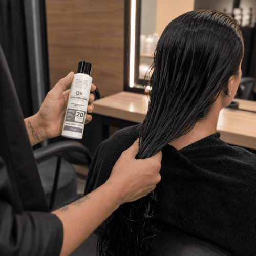 Água Oxigenada Descolorante Capilar 20V Salon Opus 100ml